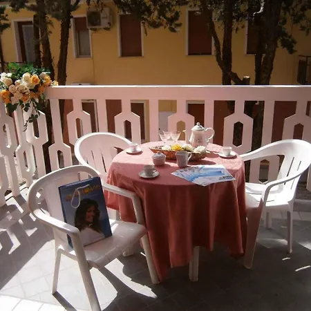 Apartment In 24582 *